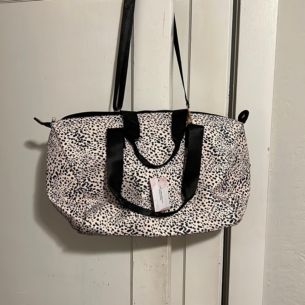 Weekender bag, crossbody strap